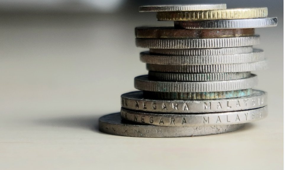 <a href="/cominandpa/">Comin & Partners</a> <a href="/rossimo90/">Simone Ros</a> <a href="/Oogo/">Ugo Guidolin</a> <a href="/S_Galimberti/">S_Galimberti</a> <a href="/armandobarone/">armando barone</a> <a href="/SimoneCosimi/">Simone Cosimi</a> <a href="/SapienzaRoma/">Sapienza Università di Roma</a> <a href="/borsamat/">Matteo Borsacchi</a> <a href="/gminguzzi/">Giorgio Minguzzi</a> <a href="/Fa_Patti/">Fabio Patti</a> <a href="/PecoraroScanio/">Alfonso Pecoraro Scanio</a> <a href="/startupitalia/">Startup Italia</a> L’uso di #E4Sight è in grado di generare un risparmio sulla bolletta di energia elettrica fino a un 20% #nectaware
