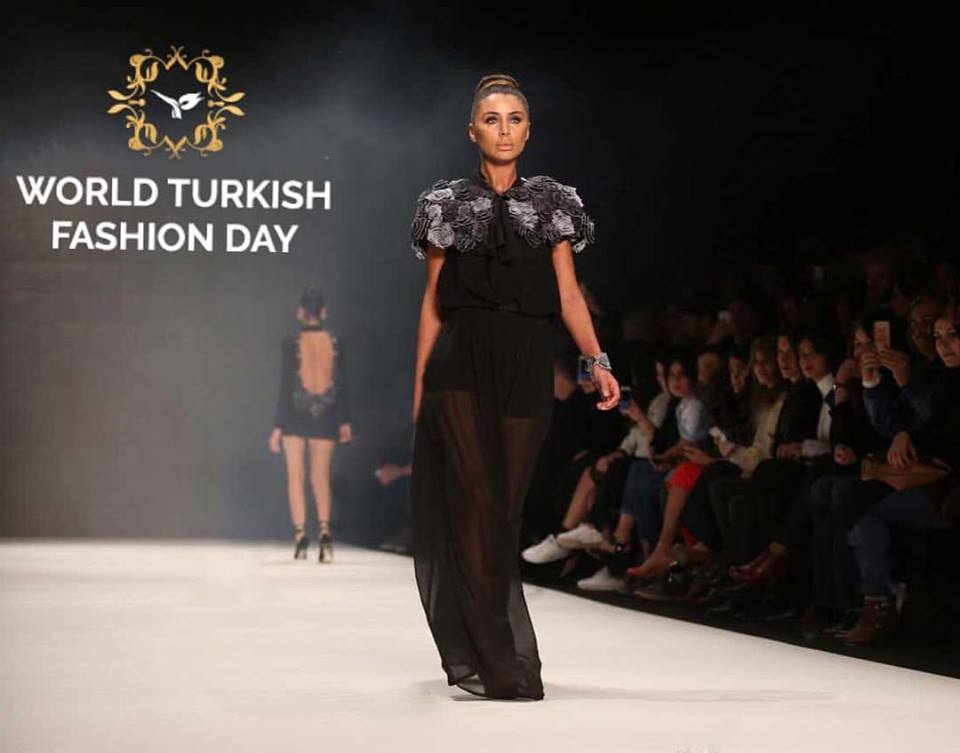 wturkishfashion's tweet photo. На #wtfd все желающие смогут окунуться в изумительный мир моды и стиля, попробовать традиционную кухню, устроить восхитительные танцы. https://t.co/kubu9BsywX
