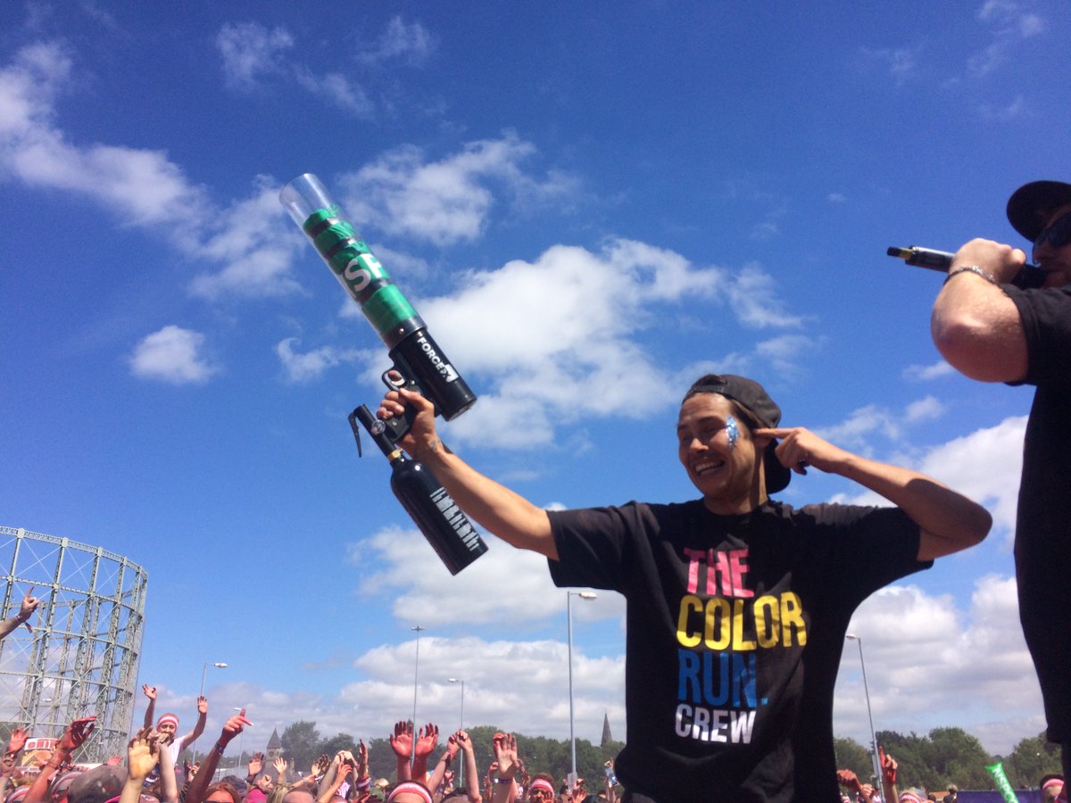 ForceFX1's tweet photo. Got the summer feels with all the T-Shirt gun hires going out this month! #eventprofs #tshirtgun #hireme #eventeffects #colourrun https://t.co/WX7lvdyMUX