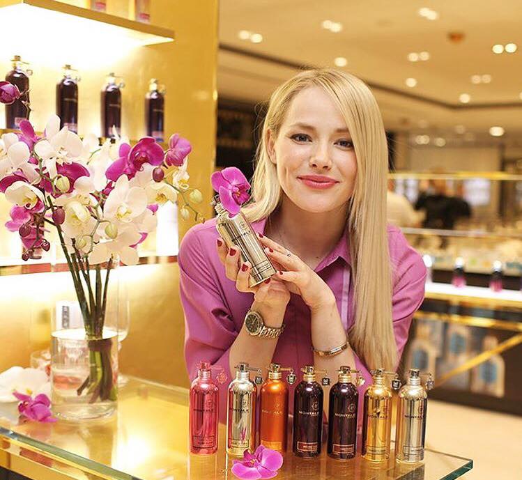Montale corner <a href="/tsum_moscow/">TSUM Moscow</a> ✨ with beautiful actress <a href="/zberberr/">Zoya Berber</a> #montale #moscow #luxe #fragrance #russia #luxury #perfume #paris #withlove
