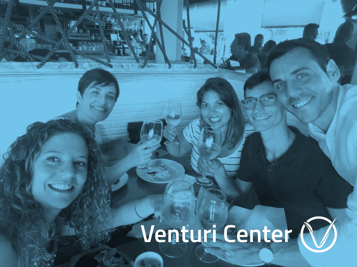venturicenter's tweet photo. #HAPPYSUMMER / ¡El equipo de personas que forman el proyecto Venturi Center les desea un feliz verano a todos/as! #VenturiTeam #GranCanaria https://t.co/6fYgTO28r0