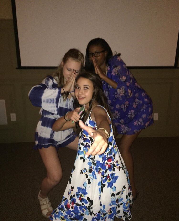 makchavis's tweet photo. HAPPY BIRTHDAY TO MY BBY SYD! I LOVE YOU AND I HOPE 18 TREATS YOU WELL ❤️❤️❤️ https://t.co/iWRtDtx7Tp