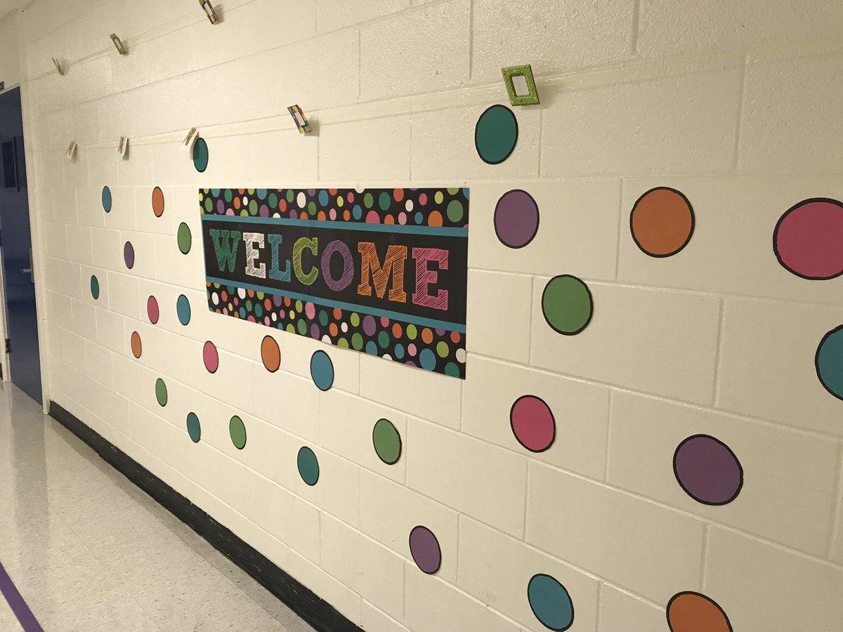 AngelaToyebo's tweet photo. Sunset Elementary is ready for our kids and a marvelous year! #apswarriorway #trendthepositive #schoolstartsthisweek https://t.co/MkN9m21BH0