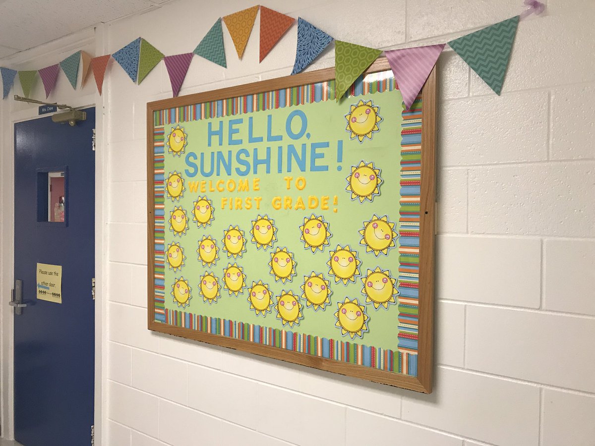 AngelaToyebo's tweet photo. Sunset Elementary is ready for our kids and a marvelous year! #apswarriorway #trendthepositive #schoolstartsthisweek https://t.co/MkN9m21BH0