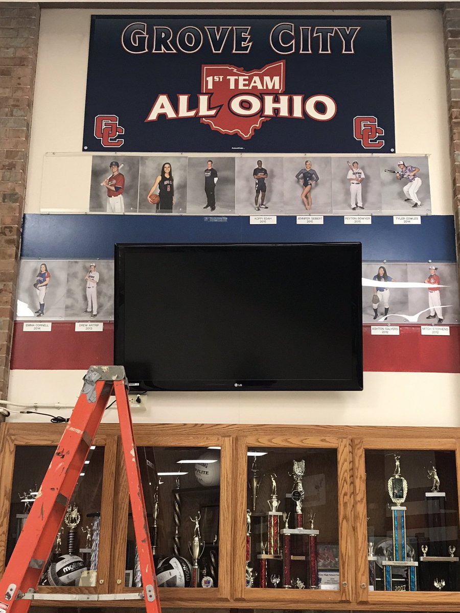 CoachA8's tweet photo. @Hcartt__  New DUDE on the wall.  @Low_Key_TT @DrewArtrip @Mitchstephens15 @pbowyer_22 @mike_mayers59     And @ginamconti !! https://t.co/DGkQ2FgWjM