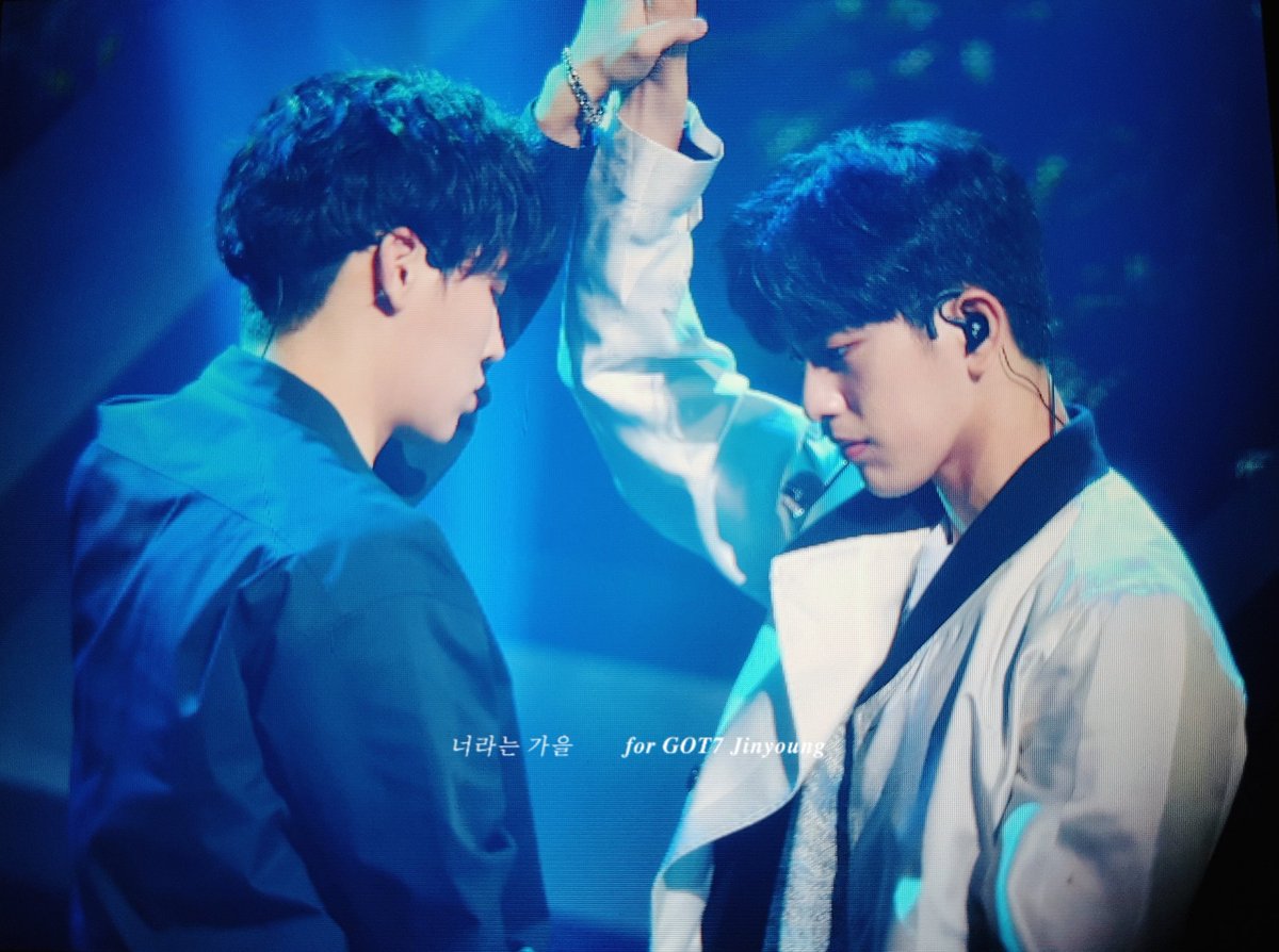 jy_94922's tweet photo. 170731 진영아 사댱행 ㅠㅠㅠㅠ  #진영 #박진영 #jinyoung #JJProject https://t.co/TH8NRzU5Ne