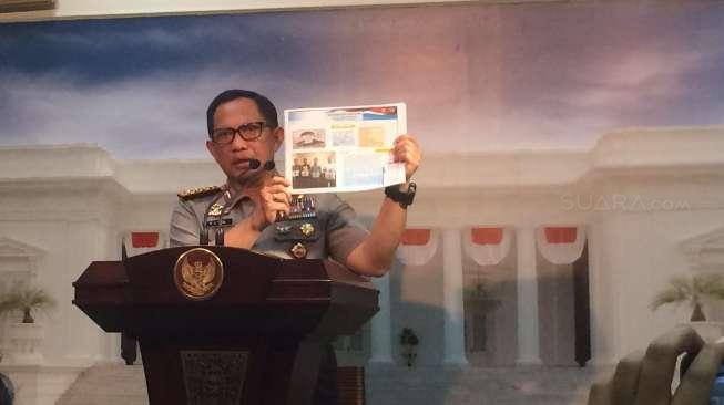 suaradotcom's tweet photo. Jokowi Perintahkan Kapolri Cepat Tuntaskan Kasus Novel https://t.co/MilY83LMRu https://t.co/9Cydk8cA95