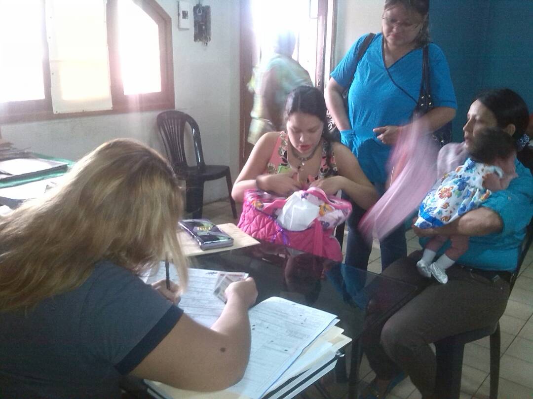 alcaldiabmfm's tweet photo. #GuaricoEsPaLanteQueVamos Registro Civil Municipal brinda un servicio gratuito y de calidad a nuestros ciudadanos @elhinnaoui https://t.co/4at13A61lK