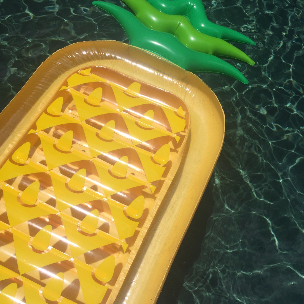 Wittynpretty21's tweet image. 6 Summer Clearance Finds You Need for next year! #clearance #nsale #poolfloatie wittynpretty.com/6-summer-clear…