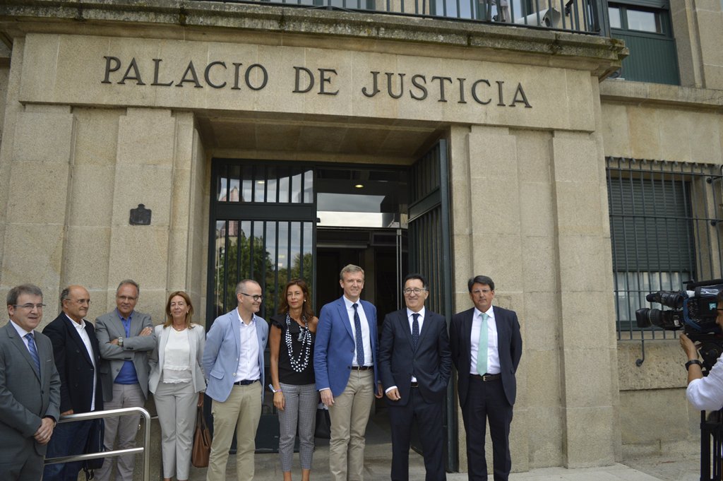 Denuncian que los juzgados de Santiago llevan 4 dias sufriendo las continuas incidencias de la aplicación informática LexNet ante el fracaso de la Xunta de Galicia gobernada por el PPdeG Denuncian que los juzgados de Santiago llevan 4 dias sufriendo las continuas incidencias de la aplicación informática LexNet ante el fracaso de la Xunta de Galicia gobernada por el PPdeG