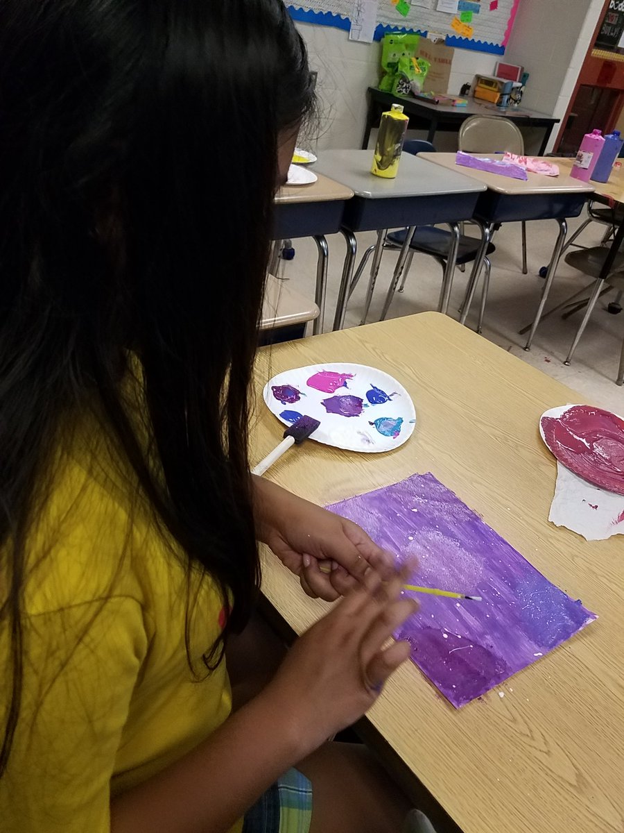 CDL_RI's tweet photo. Students explore texture with paint! Here we come mural, ready to paint! #CDLRI #visualarts #summerlearning https://t.co/tjuxvvaOYs