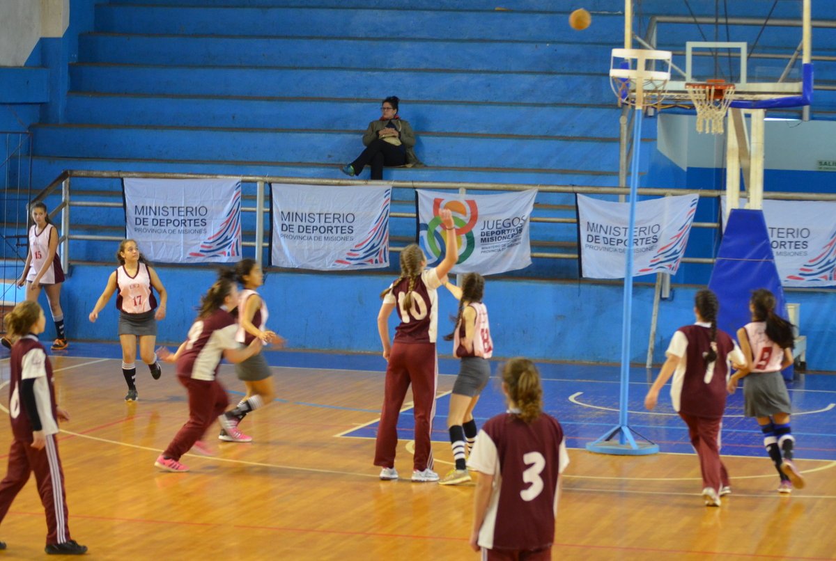 DanielaFer84's tweet photo. #BuenLunes #HoySumate
#ProgramadeCapacitaciones CESTOBALL NIVEL 1
Todavía no te inscribiste? 👉capacitaciondeportesmnes@gmail.com https://t.co/GQQxFcnLc5