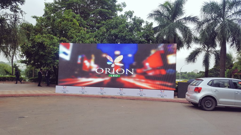 OriginsAd's tweet photo. Our digital displays at OAC, Mumbai. Large format Indoor &amp; Outdoor Digital Displays at the event. 
#digitalscreen #DOOH #OAC #Mumbai #OOH https://t.co/73eWgwzN49