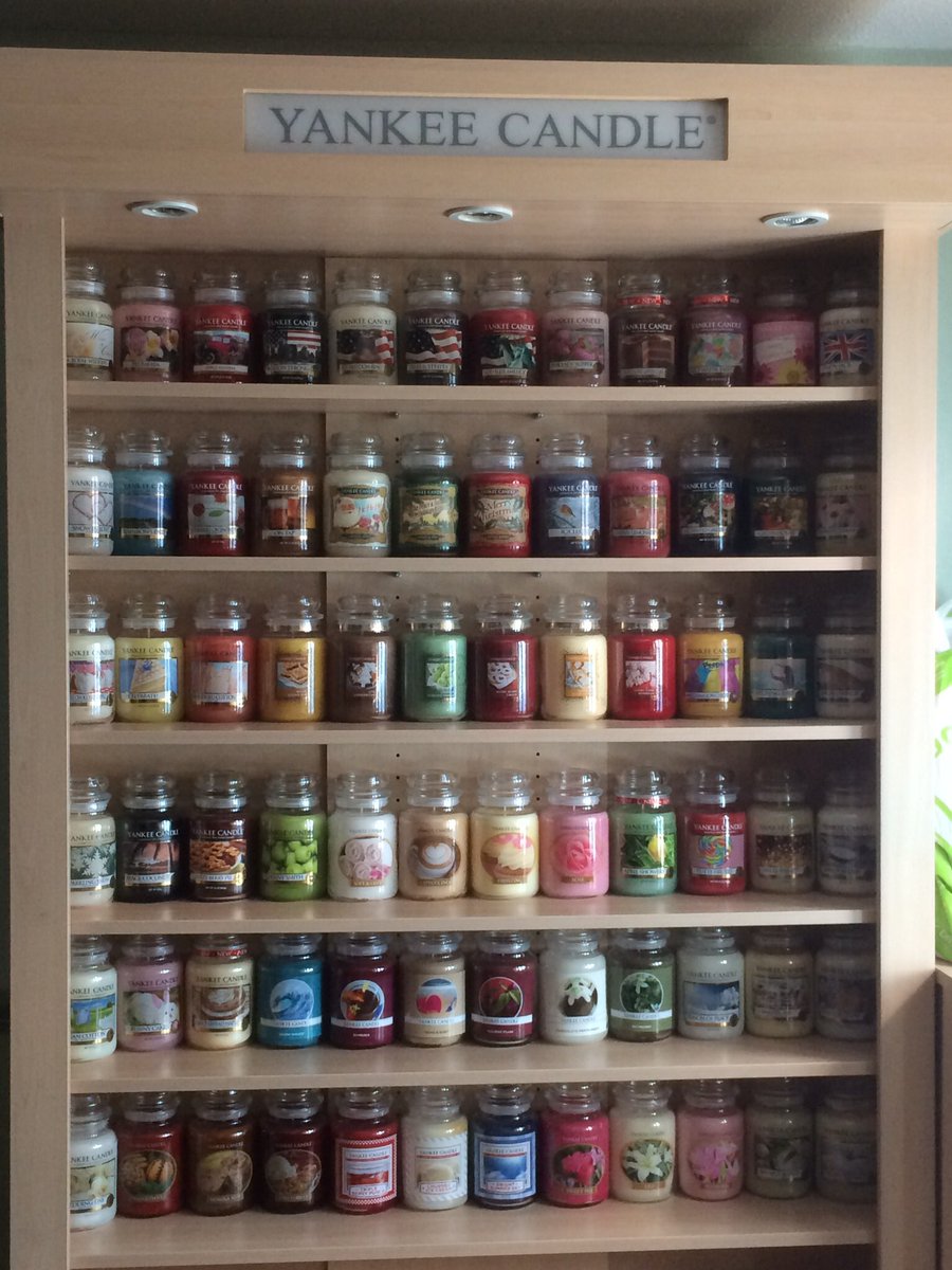 LGawthorpe75's tweet photo. @YankeeCandleEu thought I would share my collection with you guys #yankeeaddict https://t.co/RvkqjW0R7t