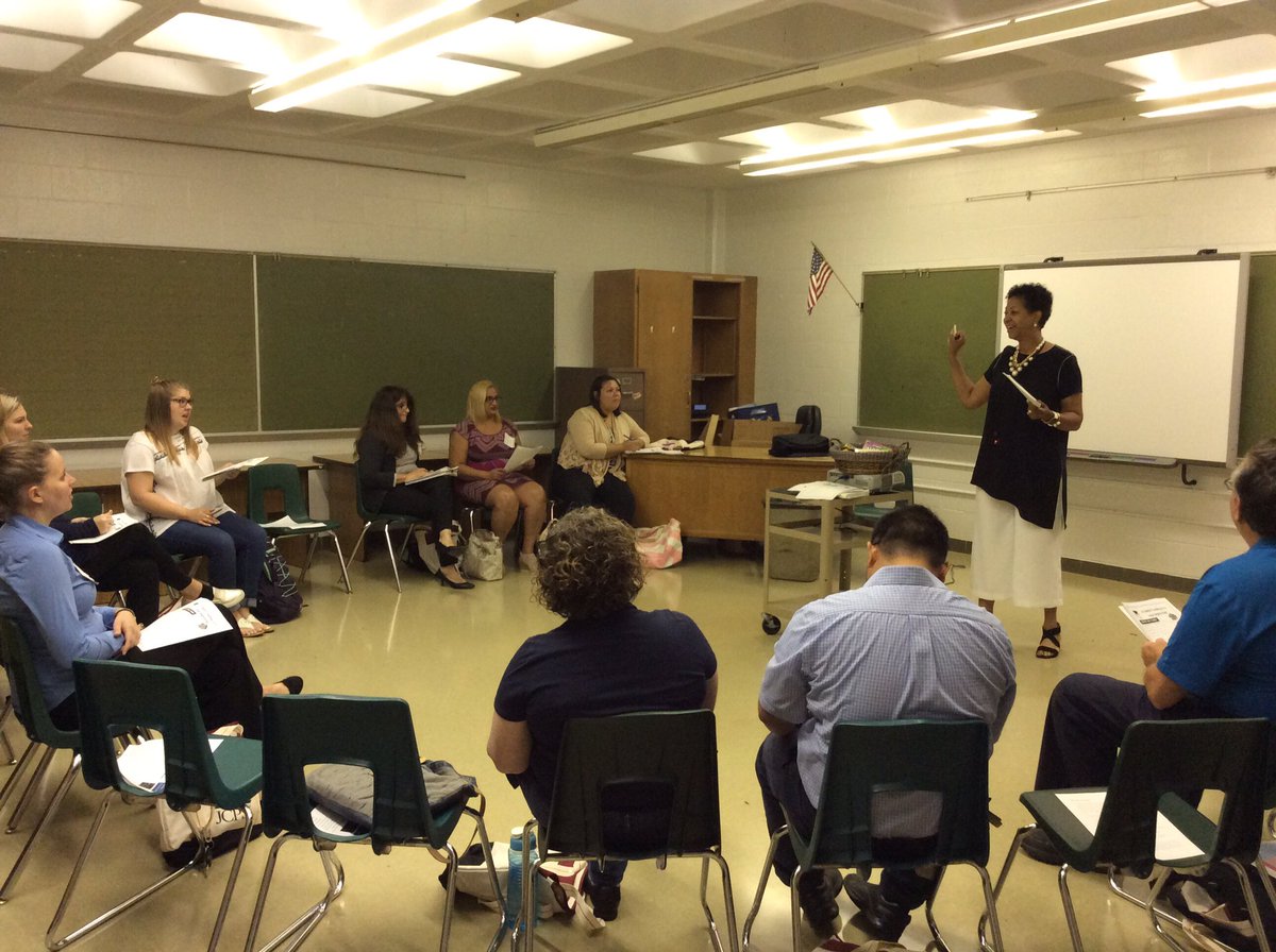 StuartAcademyKY's tweet photo. #Priority teachers matter! @JCPSPTI Teachers - teaching teachers! Thank you for your dedication! #WeAreJCPS @JCPSKY https://t.co/nHVPBUQ76D