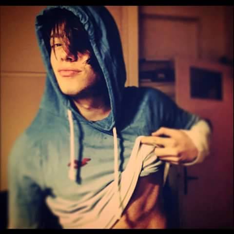 Nikoleta_vk's tweet photo. #VangelisKakouriotis https://t.co/PsuWCF4tjY