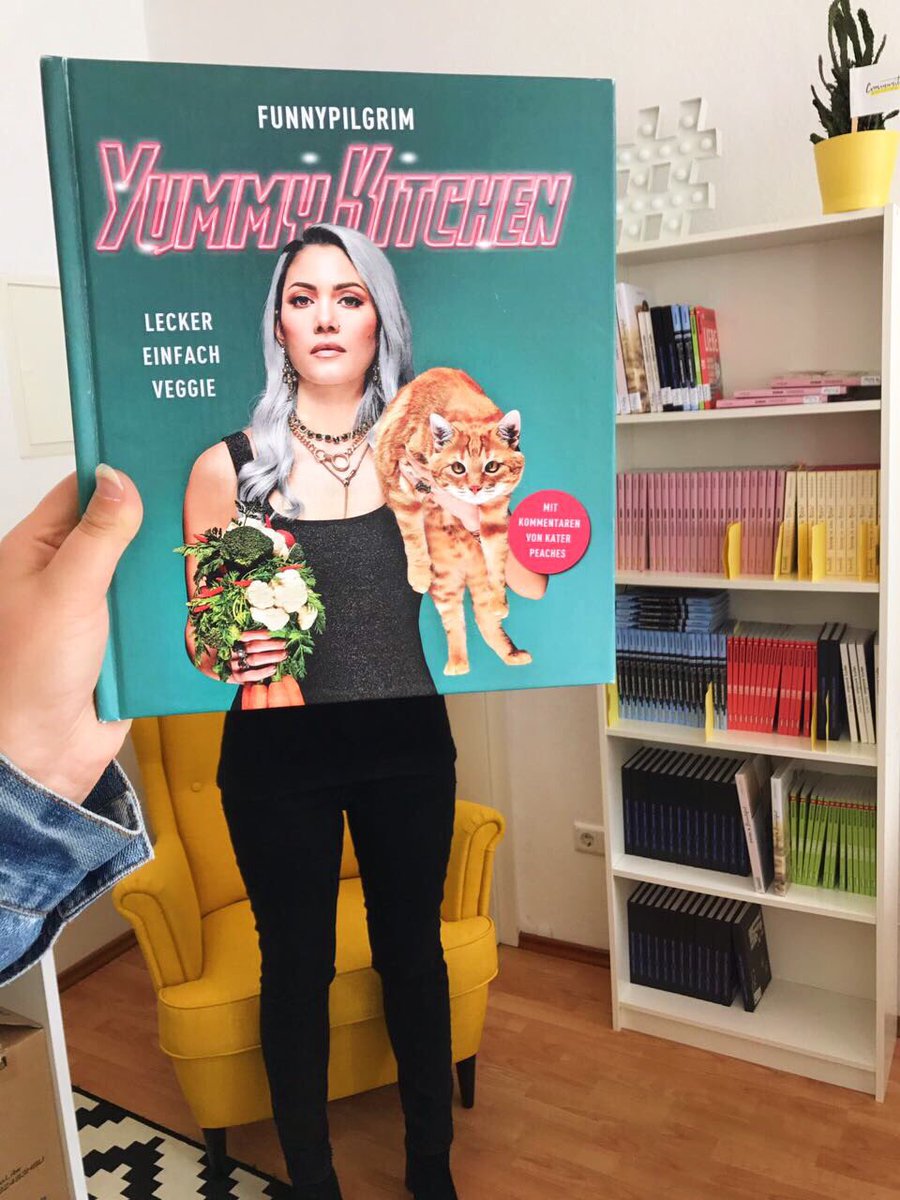 Wann kochen wir was zusammen? <a href="/funnypilgrim/">Mira</a> 🍜 YUMMYKITCHEN ab jetzt vorbestellbar und ab 29.09. im Handel 📚