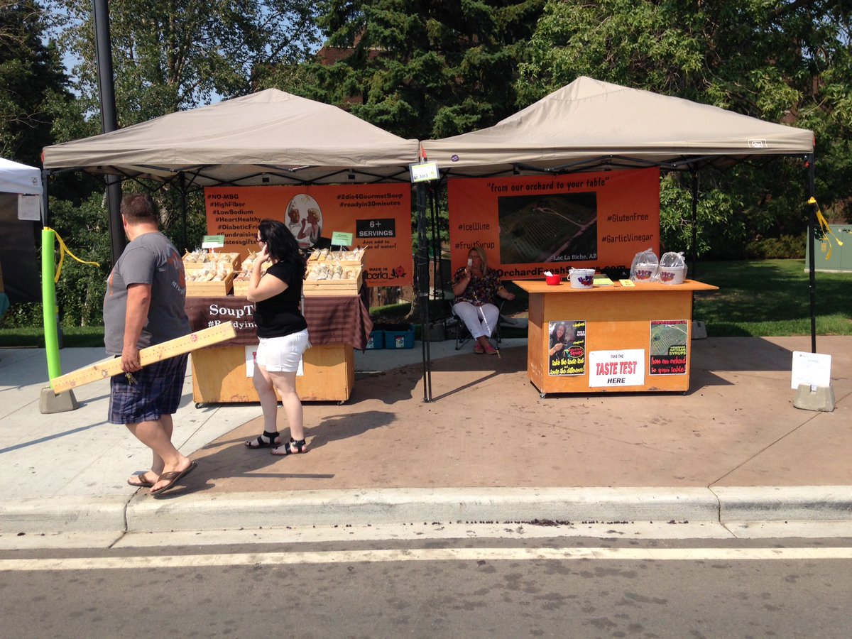 SaskatoonVille's tweet photo. Selling orchard grown berries @StAlbertMarket https://t.co/MQNKZXQ6Z6