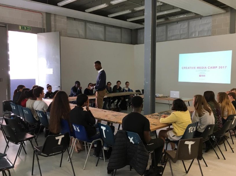 ideasfoundation's tweet photo. A fantastic group of #young #creatives getting ready for #CMC2017IF with @CanonUKandIE at @ChelseaUAL! Time to spread a positive message! https://t.co/sRHg81oUbc