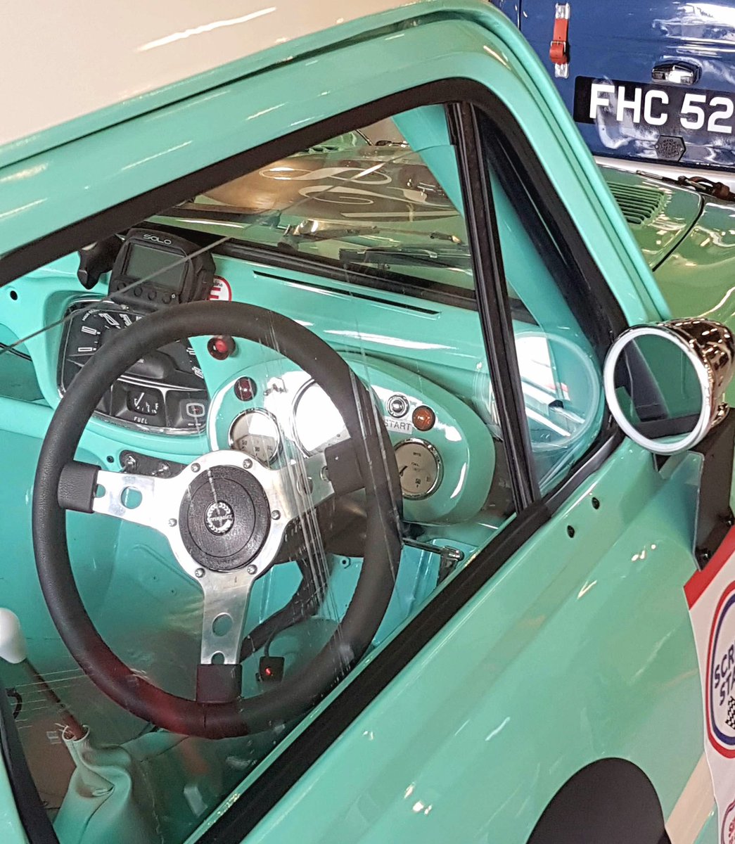 MonkeypennyMiss's tweet photo. Much love for these critters @Silverclassic #rockingandracing #a30 #a35 @TheoPaphitis @winAnthonyReid @vipernoir #gentlemanstartyourenginesπ https://t.co/oWqxYnUxGf