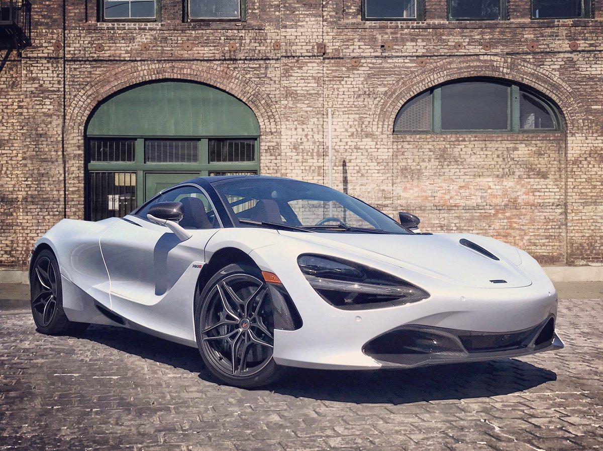 Useautofocus's tweet image. Stay hungry, stay foolish. #dealershipphotography #automotivephotography #carsales #dealershiplife #auto #mclaren #mclaren720s