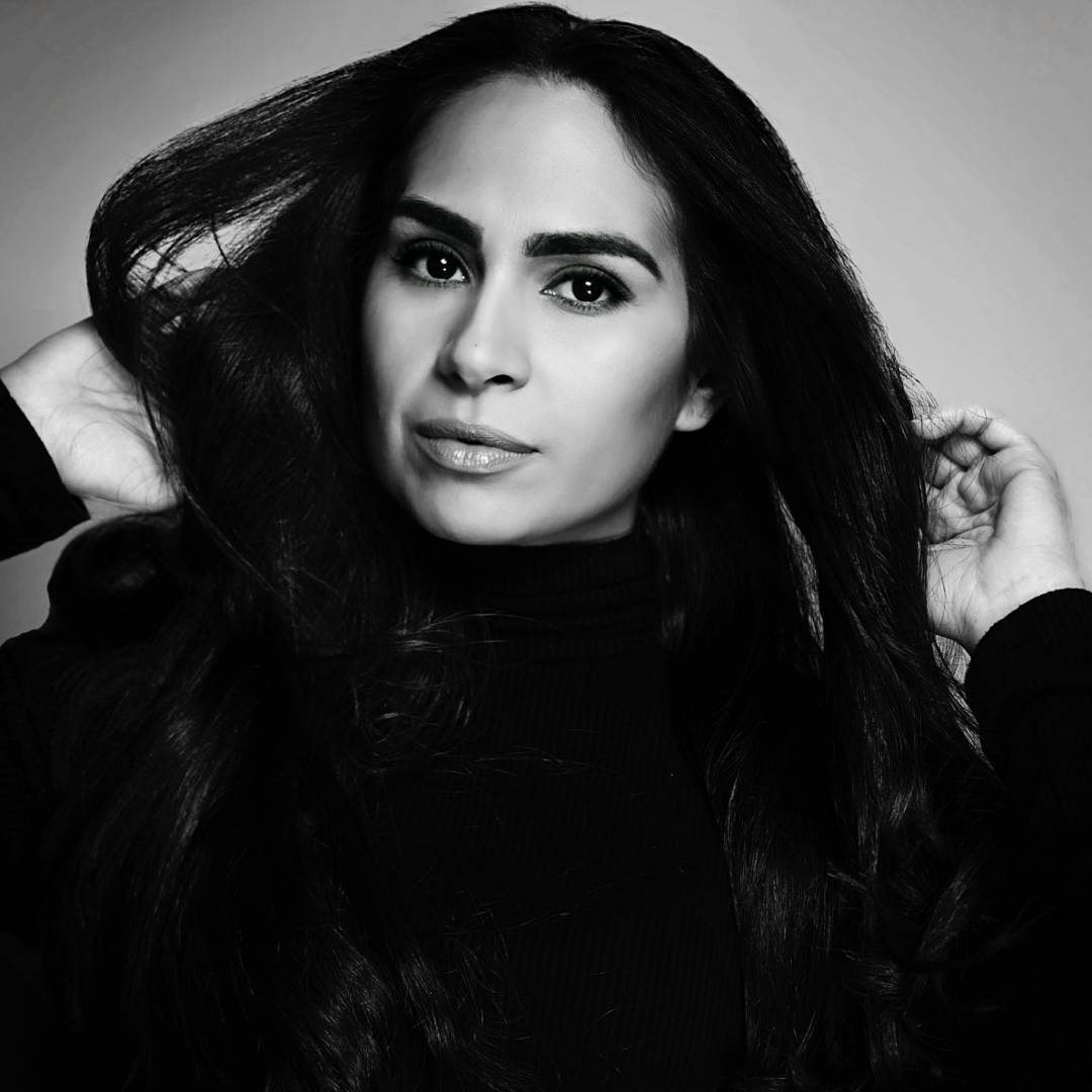 SolGotSoul1's tweet photo. #Photographer 📸 : @oneiphotography
@blueyedbenatton
#Retouch : @jetplanejay
#Hair #Makeup #Mua #Styling: #SolGotSoul #SolanyiRodriguez https://t.co/uVK1uQGw6g