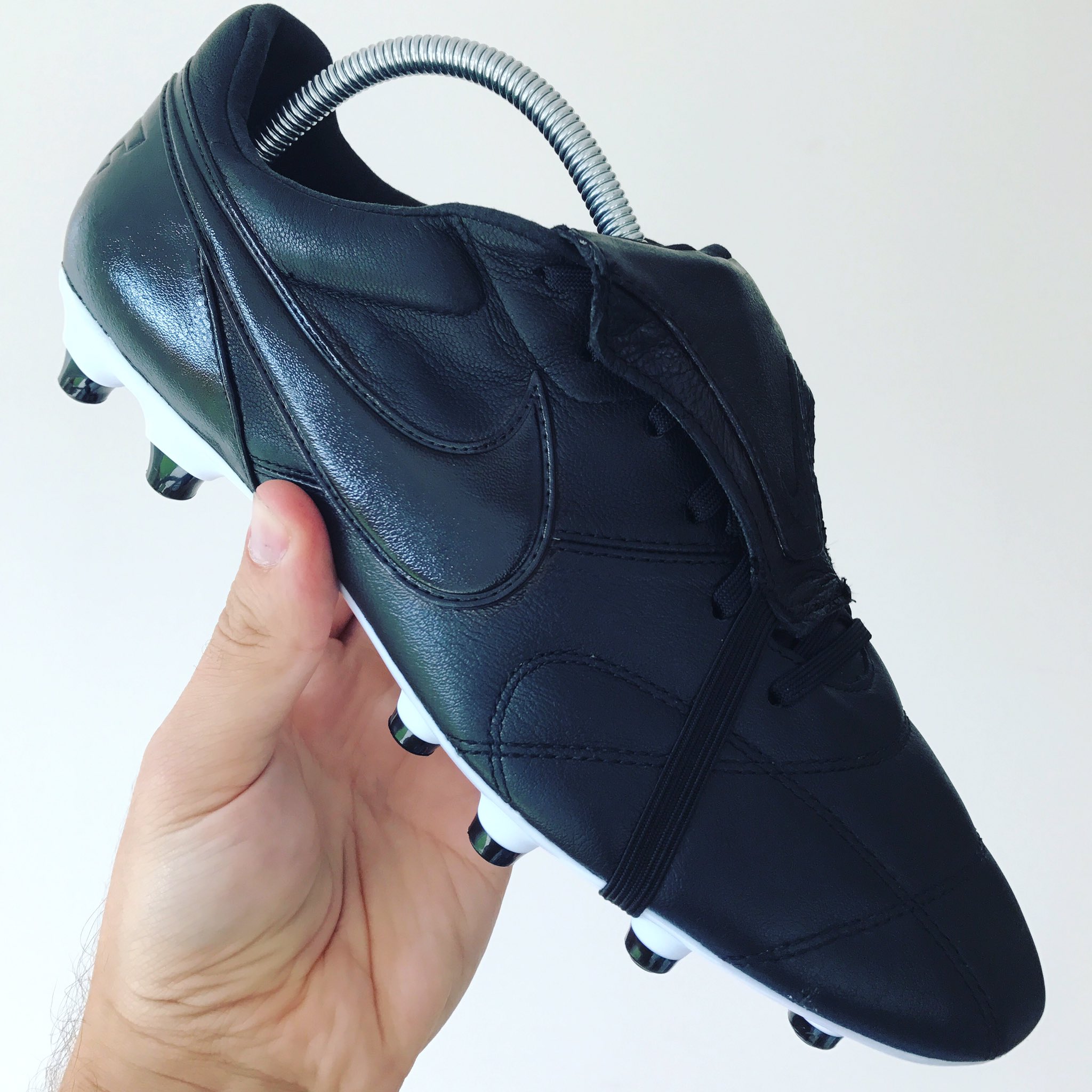 Nike premier 2 blackout 2025
