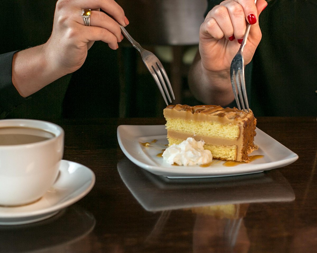 Olive Garden On Twitter The Happiest Hour Cookie Butter Cake