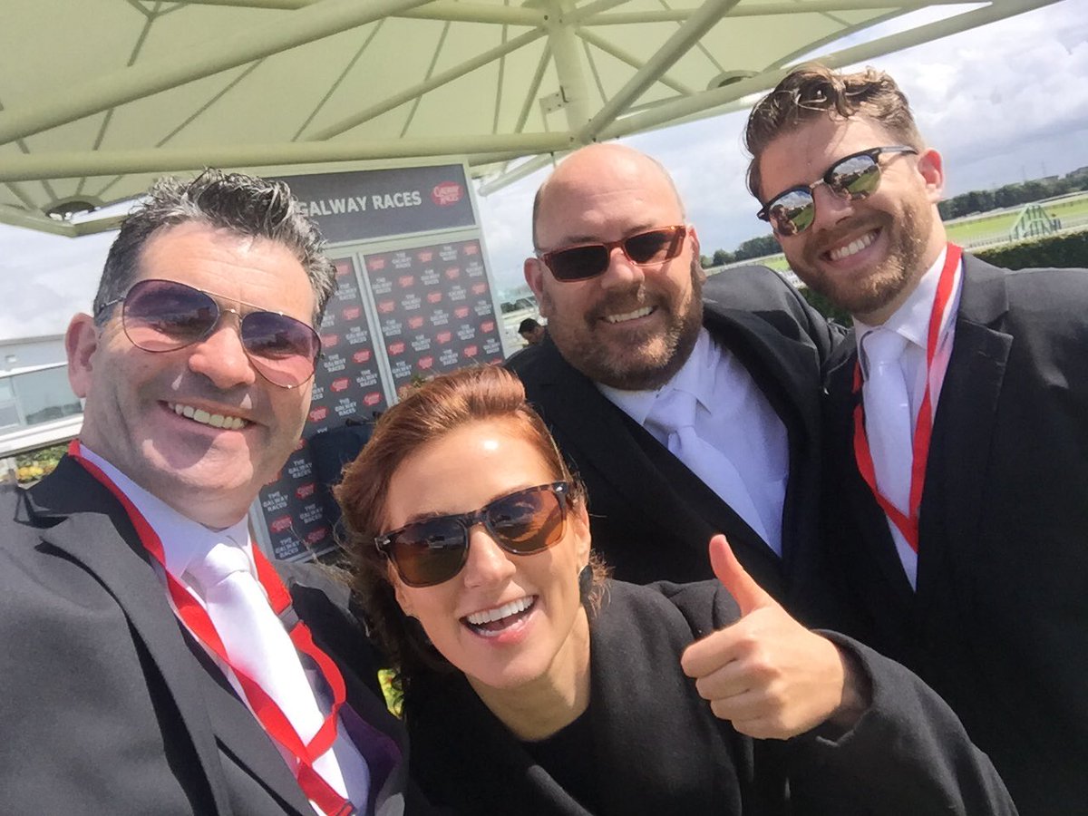 solovoci's tweet photo. Ready to open the Galway Races. @sineadcas @frankntenor @Galway_Races https://t.co/UAetGIRbIq