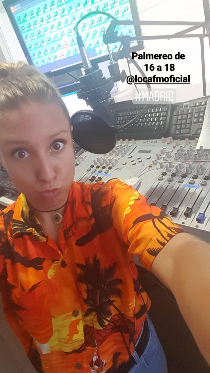luqcarla's tweet photo. Te espero de 16 a 18 en @locafm 🌴🌴🌴 A topeeee!!! https://t.co/npLVlJrCRk