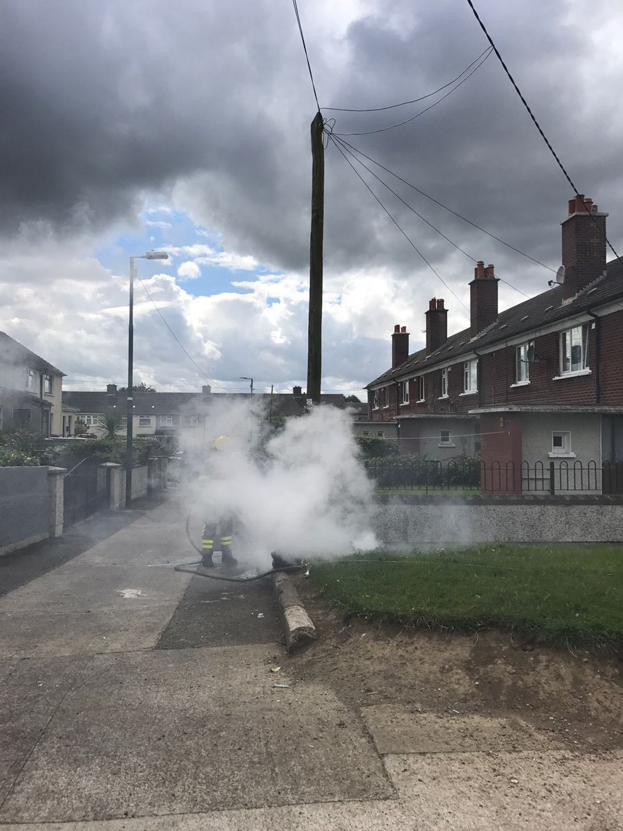 DubFireBrigade's tweet photo. Weโve extinguished rubbish bags on fire under utility poles in #Ballygall. Bags left out often encourage arsonists to set fire to them. https://t.co/Zl2WZIWevn