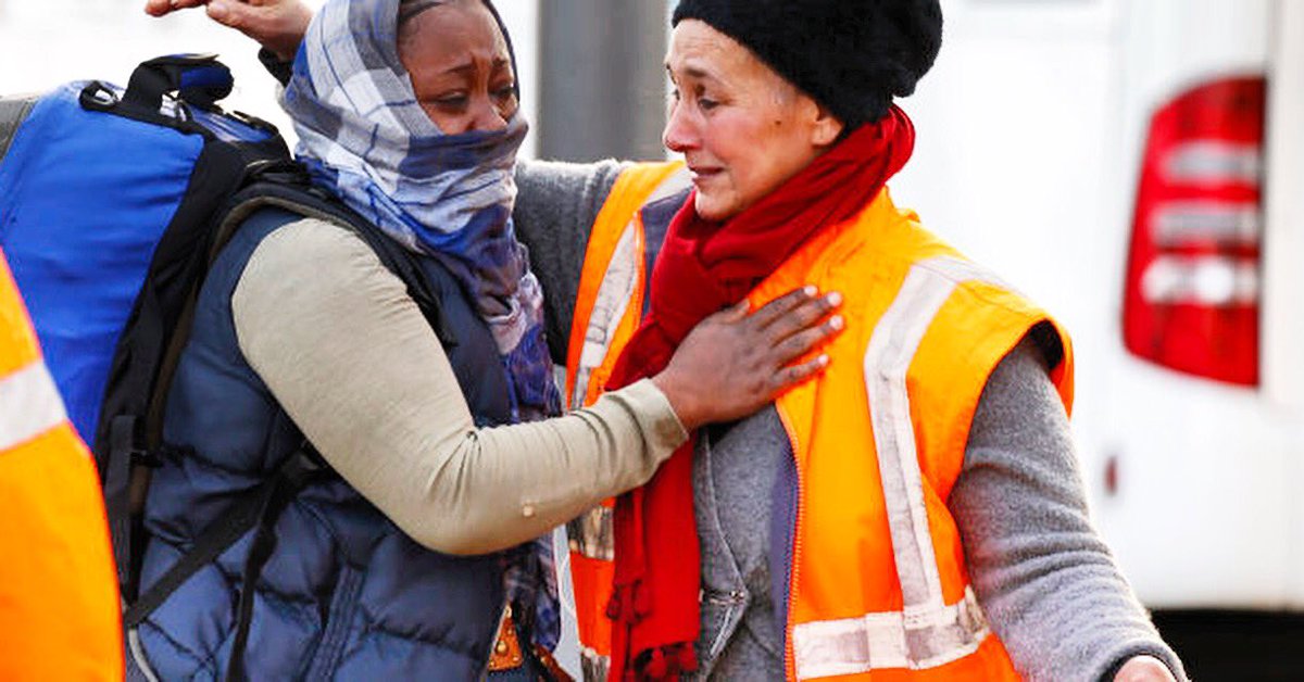 WiaraNews's tweet photo. #France : @gerardcollomb changed his mind and will create 2 refugees center in #HautdeSeine https://t.co/S9mk2LQv4F
