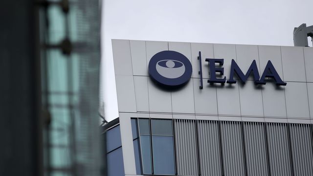 RisWorld's tweet photo. Dépôt de dossier pour les villes candidates à l’accueil de l'EMA #Europe #Brexit #ema #medicament #pharma https://t.co/ZnTmqV20sA https://t.co/Rf4Tow6hK9
