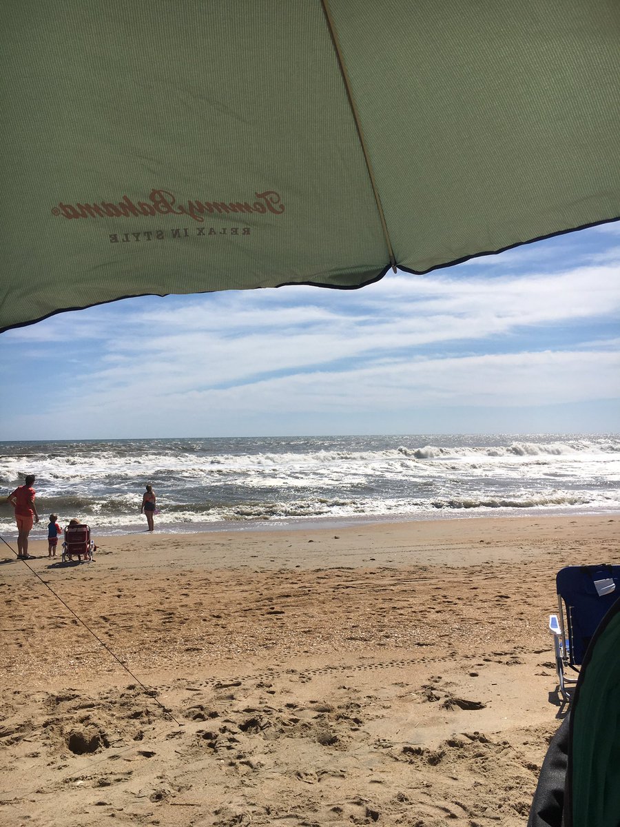 fnsollog3's tweet photo. Cali last week &amp; OBX this week... #howdoyoumonday #obx2017 #familytime #nofilterneeded https://t.co/BGgn0AxJuN