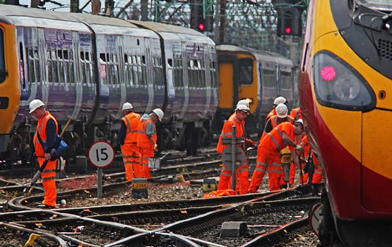 TSSAunion's tweet photo. Network Rail report trying to roll back to privatisation again and risks future accidents says @Manuel_TSSA
https://t.co/9L1pqwebTO https://t.co/3pXXG4oEXS