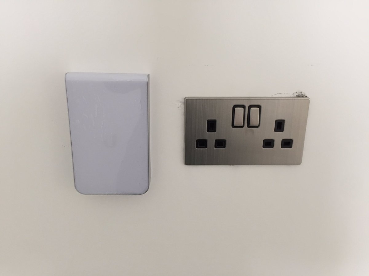 mrrosslwilliams's tweet photo. More residential UAP-AC-IW on standard UK back boxes. Very tidy, awesome coverage @ubnt https://t.co/95DixSDjgR
