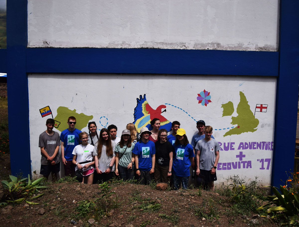 ECOVITAGROUP's tweet photo. Painting a Mural at the ChimborazoProvinceSchool
@TAExpeditions
#PassionForNature #EcovitaEcuador #UK #Pallatanga #volunterprogram https://t.co/6eyXf8Y4lH
