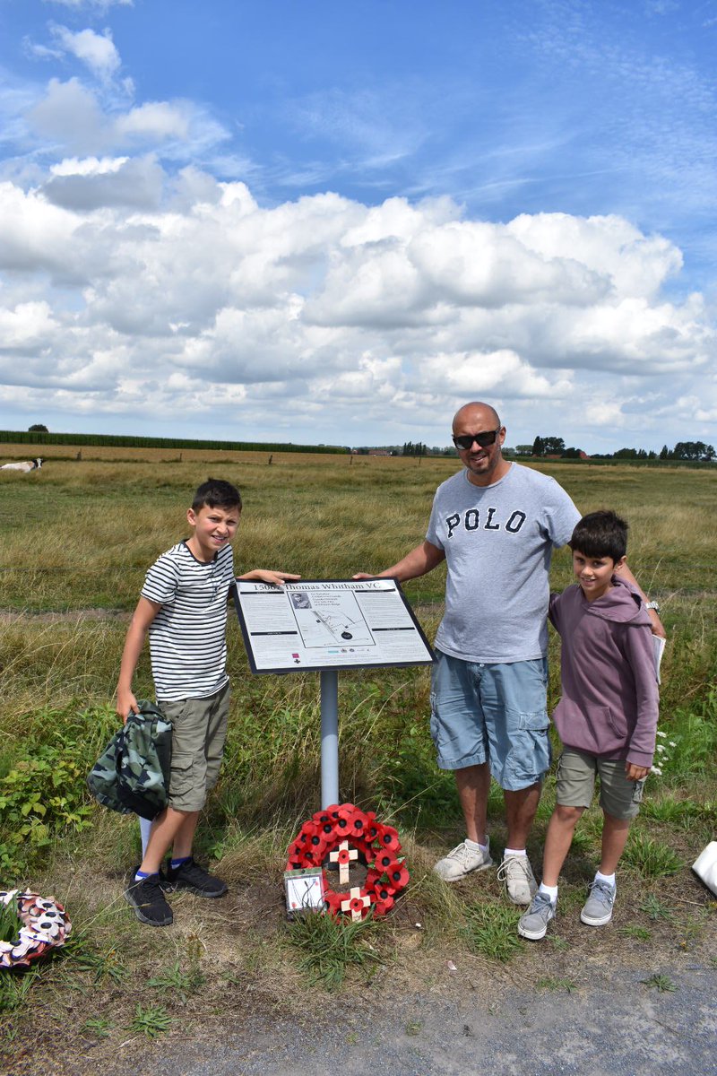 💯 yrs ago today my GGF Thomas Whitham <a href="/ColdstreamGds/">Coldstream Guards</a> won a VC <a href="/GreatWar100/">Great War 100</a> Died 1924 in poverty Hero forgotten by his country #lestweforget