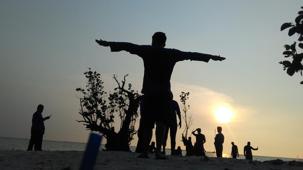 Seharusnya #pulau_tidung makin indah...