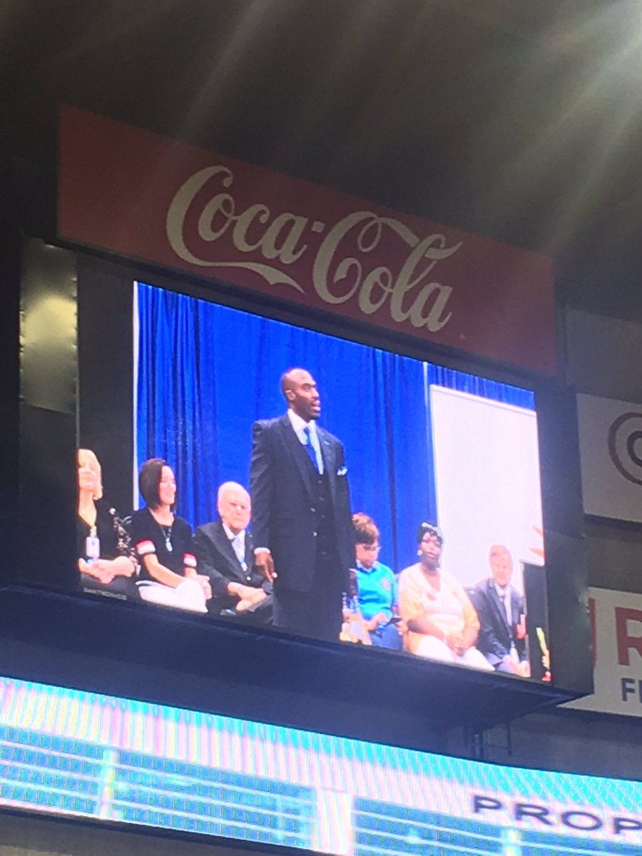 3rdgradepad's tweet image. Keynote Speaker @jonathanedison #changeyourperspective