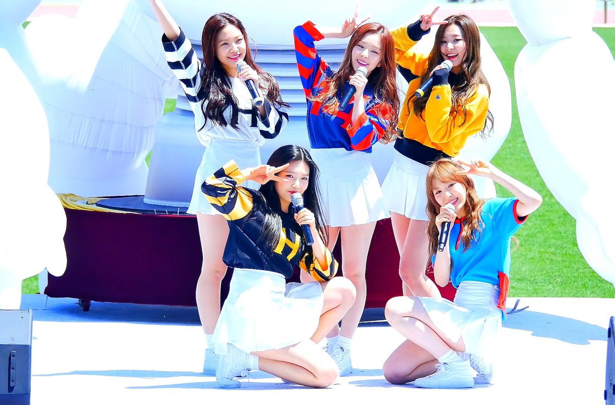 joyfancam's tweet photo. Thank you Red Velvet for 3 years of amazing music, visuals, dancing, laughs &amp; love. #3YearsWithRedVelvet https://t.co/JyTDP1OrZB