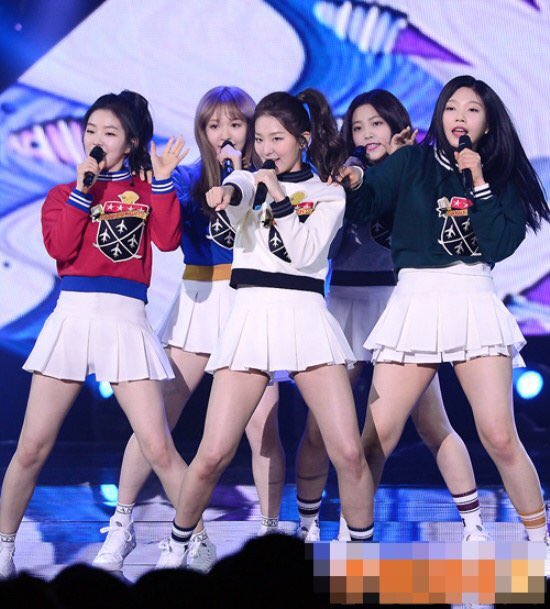 joyfancam's tweet photo. Thank you Red Velvet for 3 years of amazing music, visuals, dancing, laughs &amp; love. #3YearsWithRedVelvet https://t.co/JyTDP1OrZB