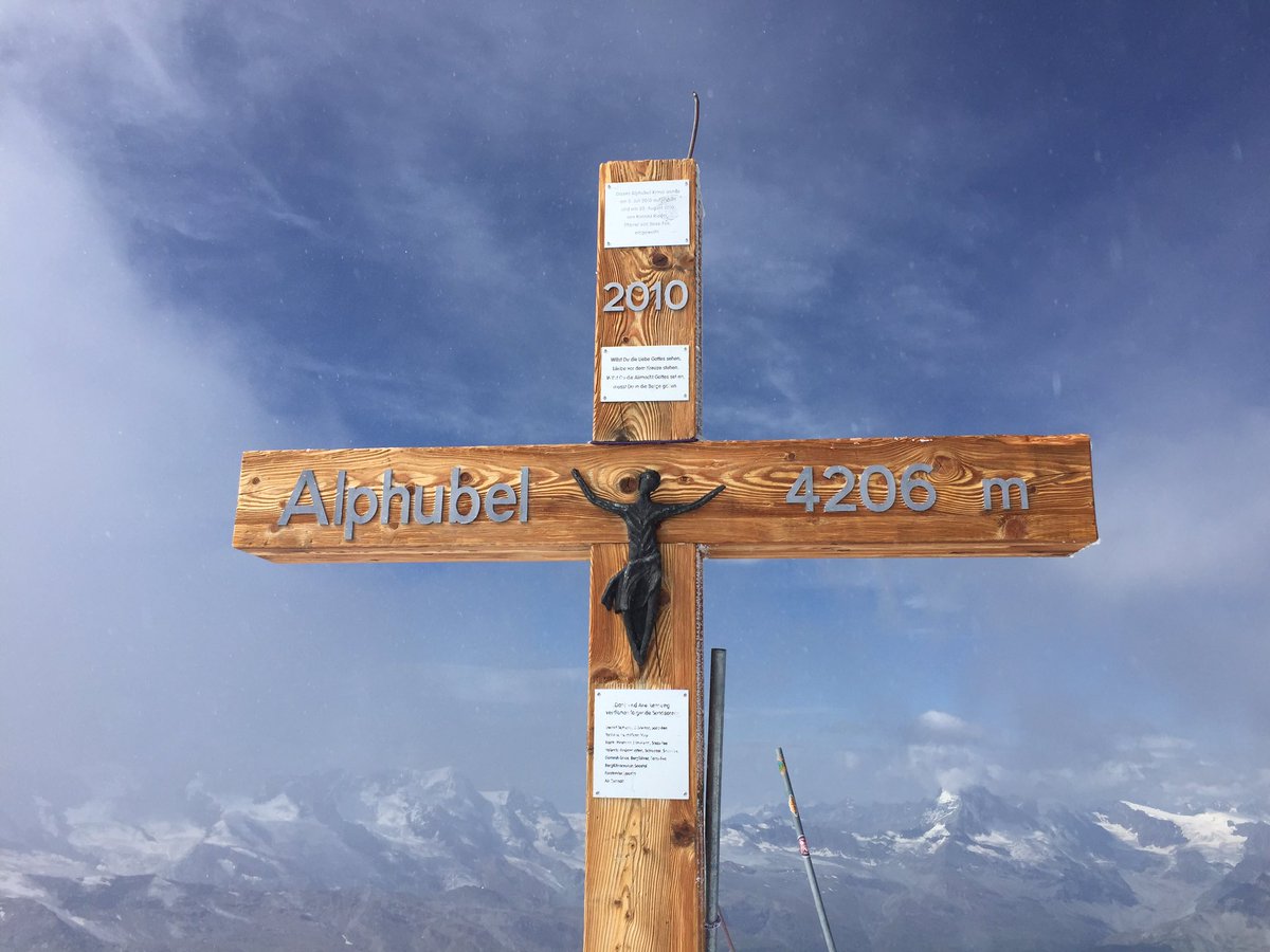 paediwieser's tweet photo. Grossartiger Tag auf dem #Alphubel 
Danke @SaasFeeGuides @saasfeemountain https://t.co/JUzNtUtWk1