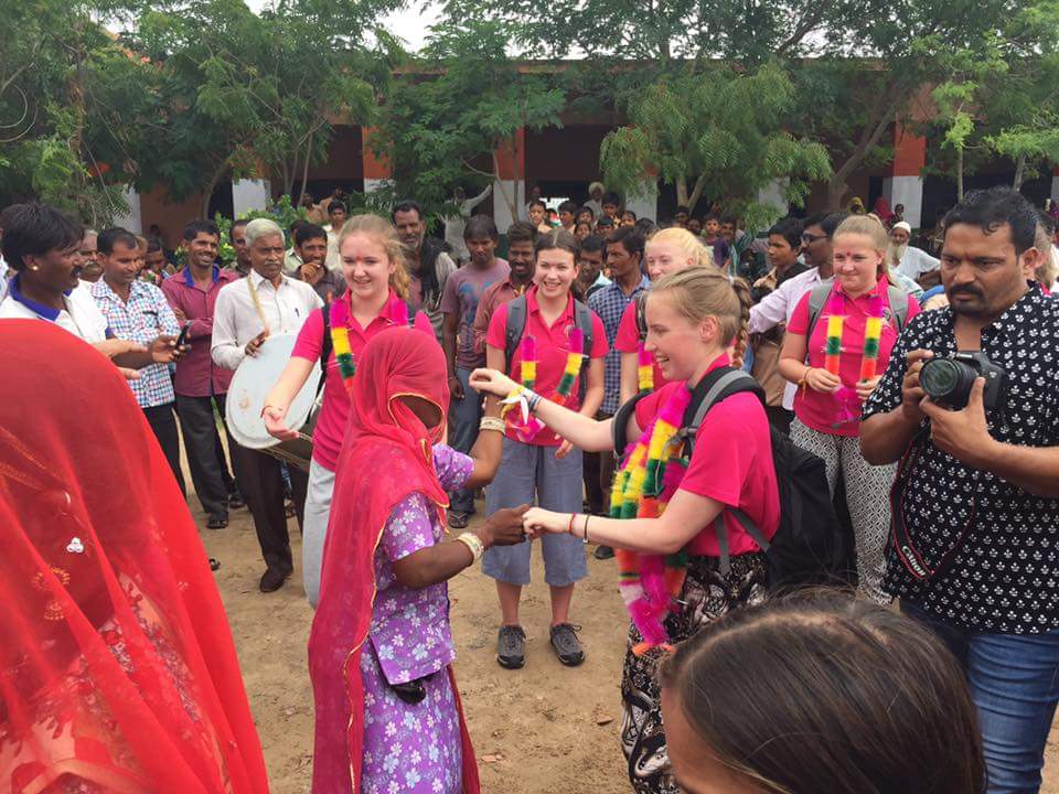 IndiaNWE2017's tweet photo. Our fabulous welcome onto project this morning, truly amazing #meltedourhearts #MondayMotivation #thisgirlcan @Girlguiding @Girlguiding_NWE https://t.co/cdRNcdRNut