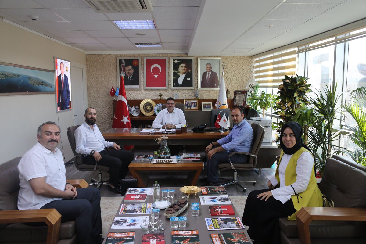 <a href="/umimder/">Ümimder</a> Derneği Başkanı İlhami Kılıç ve Yönetimi İlçe Başkanımız Av. <a href="/mahmutemin58/">Mahmut Eminmollaoğlu</a> na hayırlı olsun ziyaretinde bulundular <a href="/hasan_can/">Hasan CAN</a>