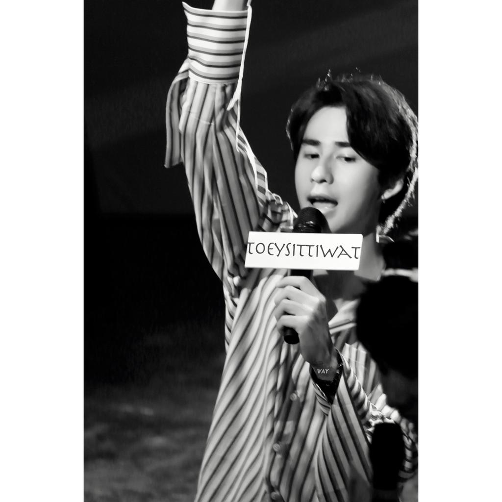 which_wayway's tweet photo. #toeysittiwat 
@ImerbSittiwat 
Hero https://t.co/2QC1kP12c5