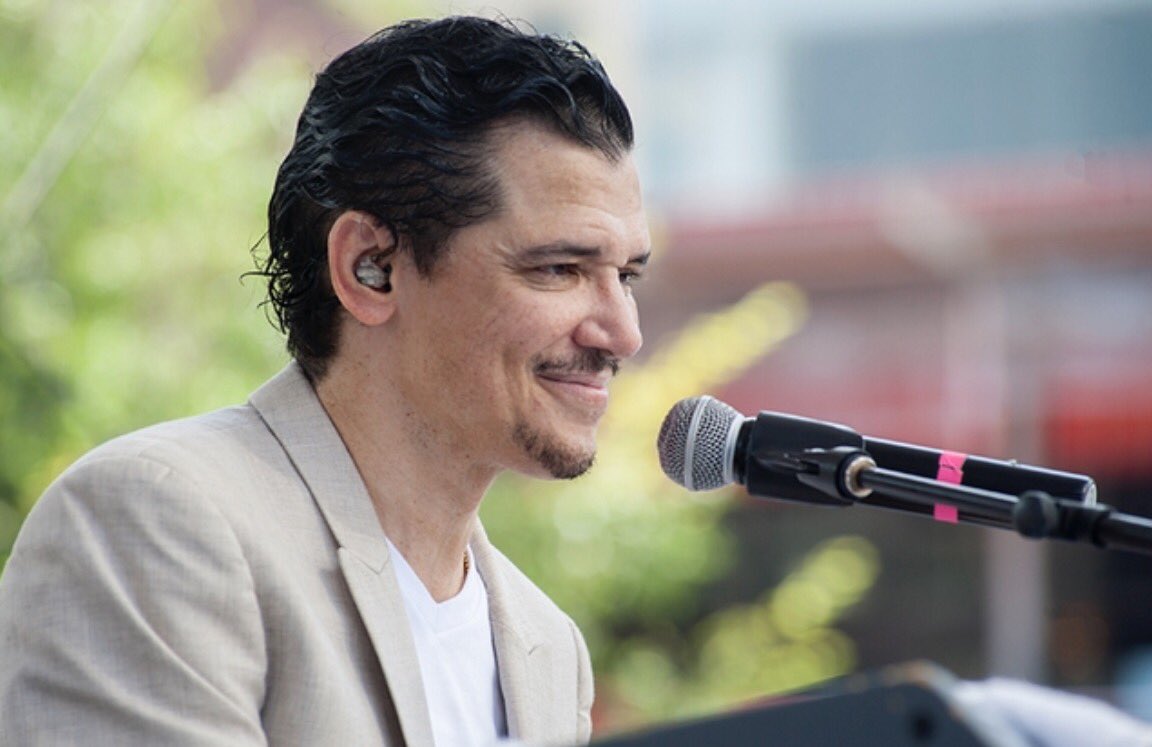 number1ElFan's tweet photo. @ElDeBarge 7.30.17 #cincysoul
๐ท: wcpo https://t.co/DdfZvCcQHt https://t.co/q4C9fzeUZ9