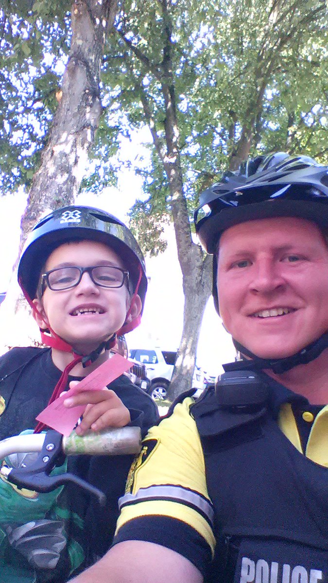 SJPF_CRU's tweet image. Biking in Courtenay Bay handing Courtenay Bay Bucks to the kids riding safely &amp;amp; wearing helmets #SocialDevelopement