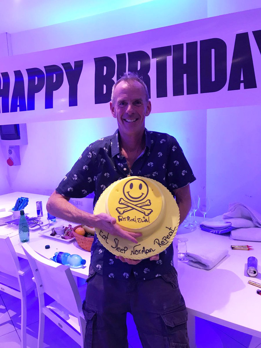 FatboySlim's tweet photo. Thank you to Mario and his team in Malta for this wonderful creation!
#EatSleepCakeRepeat #EatMyShow https://t.co/ykKpNs2Aks