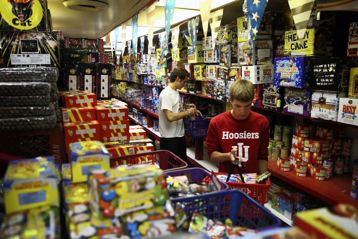 Berg: It's time Illinois legalized firework​s buff.ly/2urKuAO #illinois #fireworks #fourthofjuly